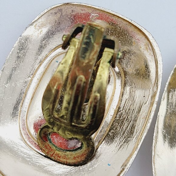 Vintage Germany Aluminum Pendant & Clip On Earrings Set Blonde Gold Tone - Picture 5 of 9